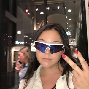 Meet your Posher, Briana